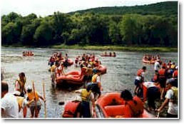 Raft09small.jpg (18052 bytes)